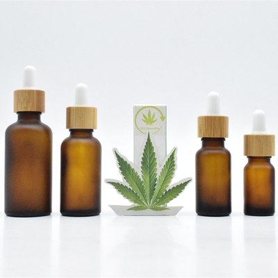 Famiglia di pianta piena dei prodotti petroliferi dell'olio 500mg-3000mg CBD di spettro della pianta CBD della canapa